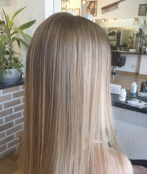 Hairdressers in Cheshunt